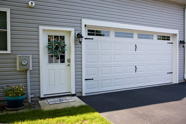 24/7 Emergency Garage Door Panel Replacement experts in Baker County County, OR